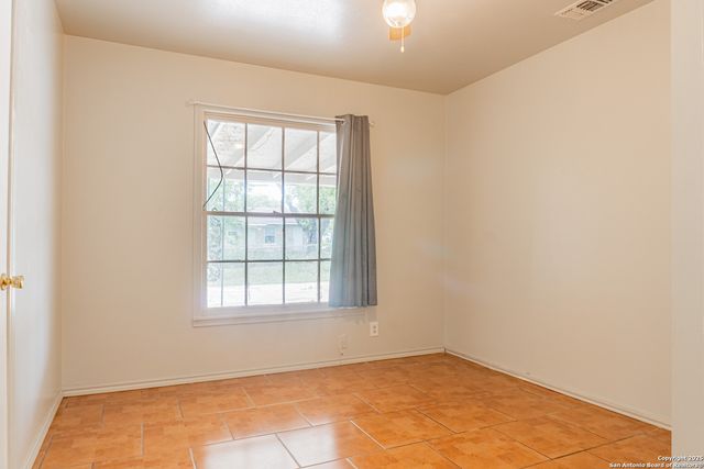 178 Howle, San Antonio, TX 78223