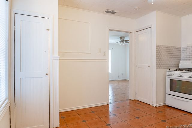178 Howle, San Antonio, TX 78223
