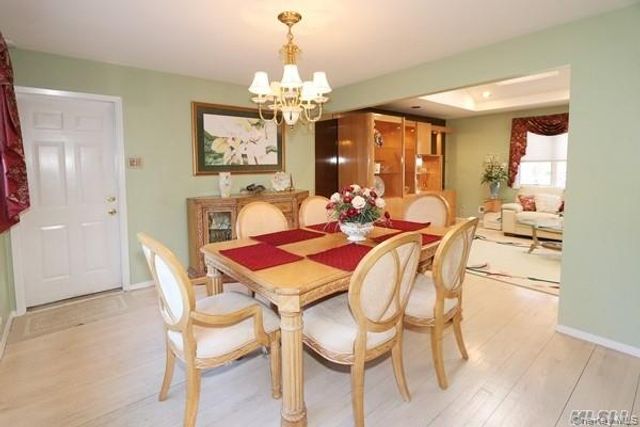 46 Marian Lane, Jericho, NY 11753