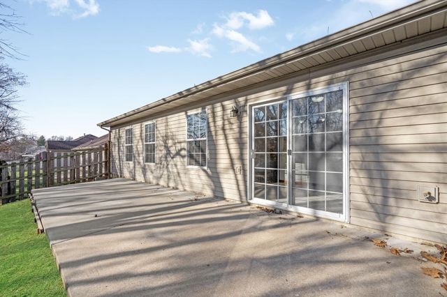 5104 SANDSTONE DR, Columbia, MO 65202