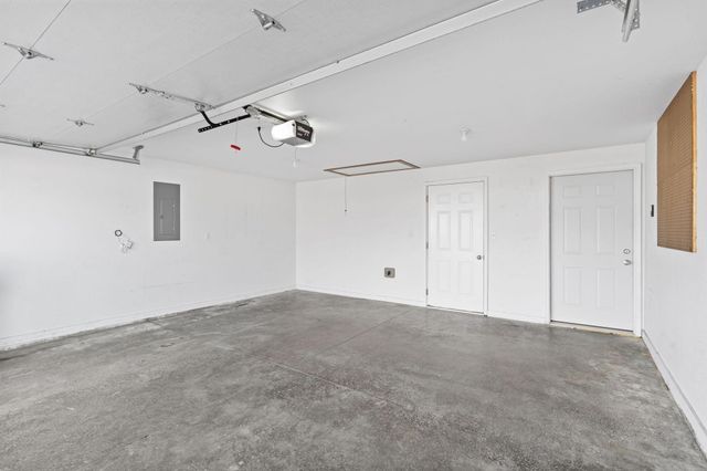 5104 SANDSTONE DR, Columbia, MO 65202