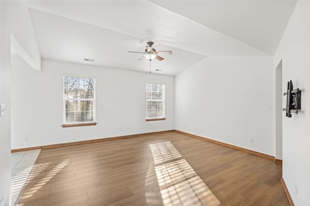 5104 SANDSTONE DR, Columbia, MO 65202