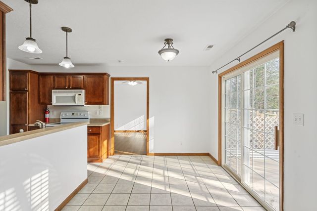 5104 SANDSTONE DR, Columbia, MO 65202