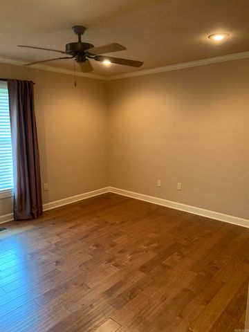 1901 Marlanita Dr., Paragould, AR 72450