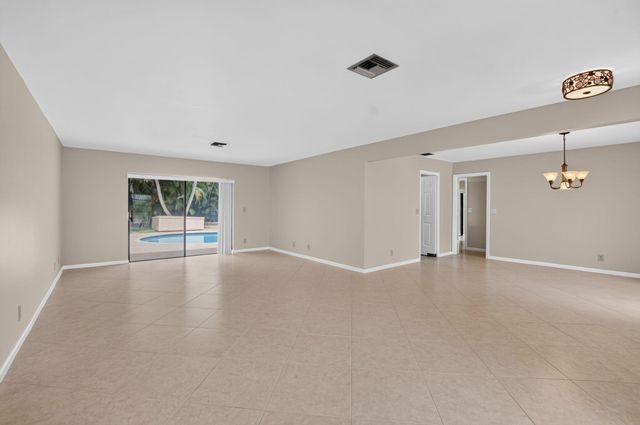 4441 SAINT ANDREWS Drive, Boynton Beach, FL 33436