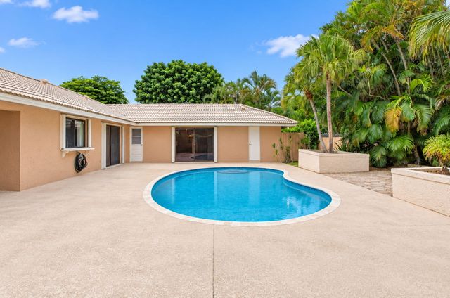 4441 SAINT ANDREWS Drive, Boynton Beach, FL 33436