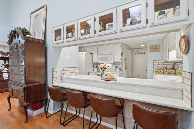 601 Woodlawn Dr Apt 20, Fairfield Bay, AR 72088