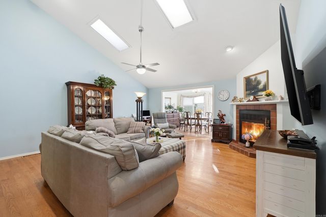 601 Woodlawn Dr Apt 20, Fairfield Bay, AR 72088