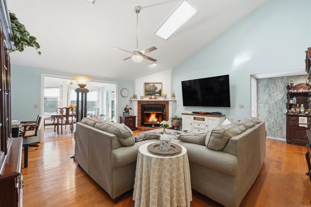 601 Woodlawn Dr Apt 20, Fairfield Bay, AR 72088