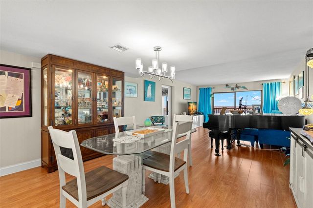 7300 SUN ISLAND DRIVE S 1103, St Petersburg, FL 33707