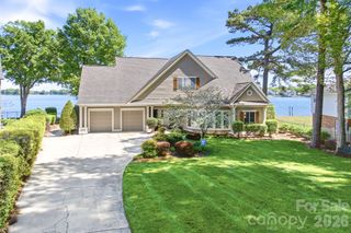 21217 Island Forest Drive, Cornelius, NC 28031