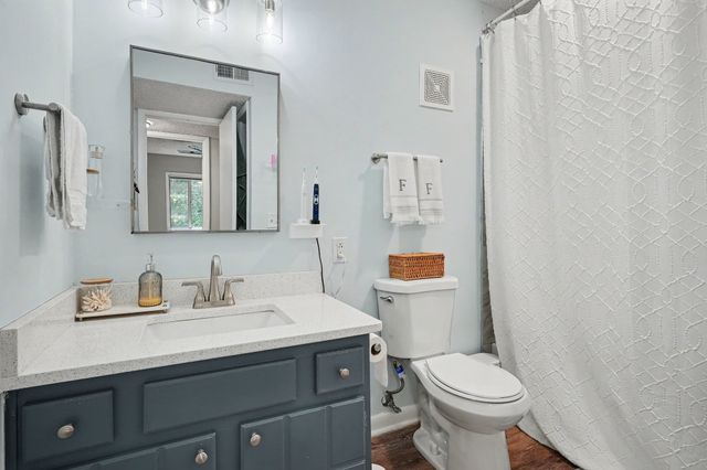 21 Vaughns Gap Rd Apt 149, Nashville, TN 37205