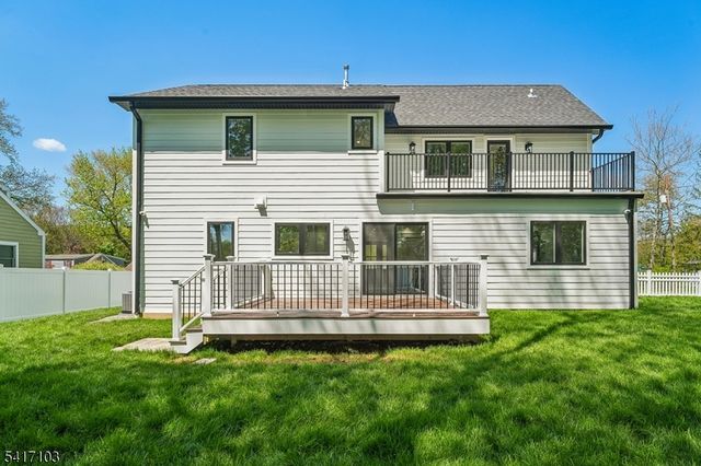4 Holmes Ave, New Providence Boro, NJ 07974