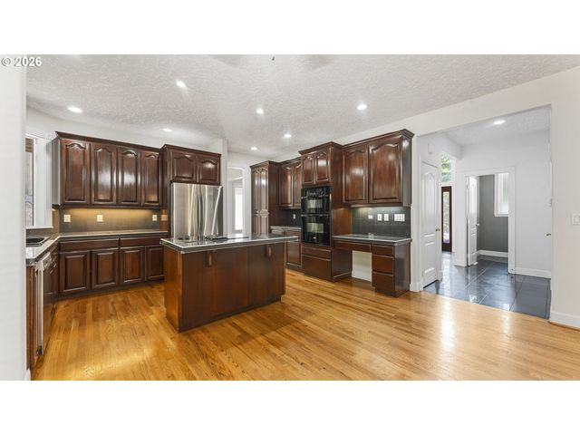 8118 Se 138TH Dr, Portland, OR 97236