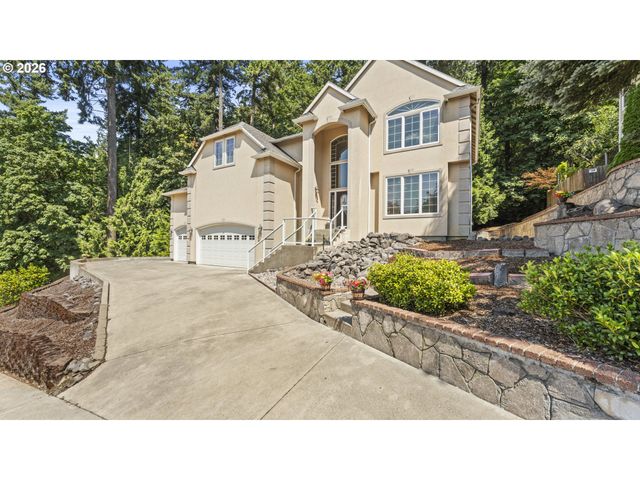 8118 Se 138TH Dr, Portland, OR 97236