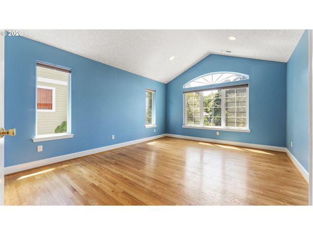 8118 Se 138TH Dr, Portland, OR 97236