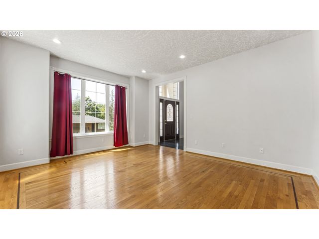 8118 Se 138TH Dr, Portland, OR 97236