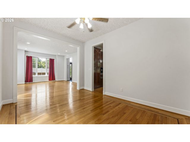 8118 Se 138TH Dr, Portland, OR 97236