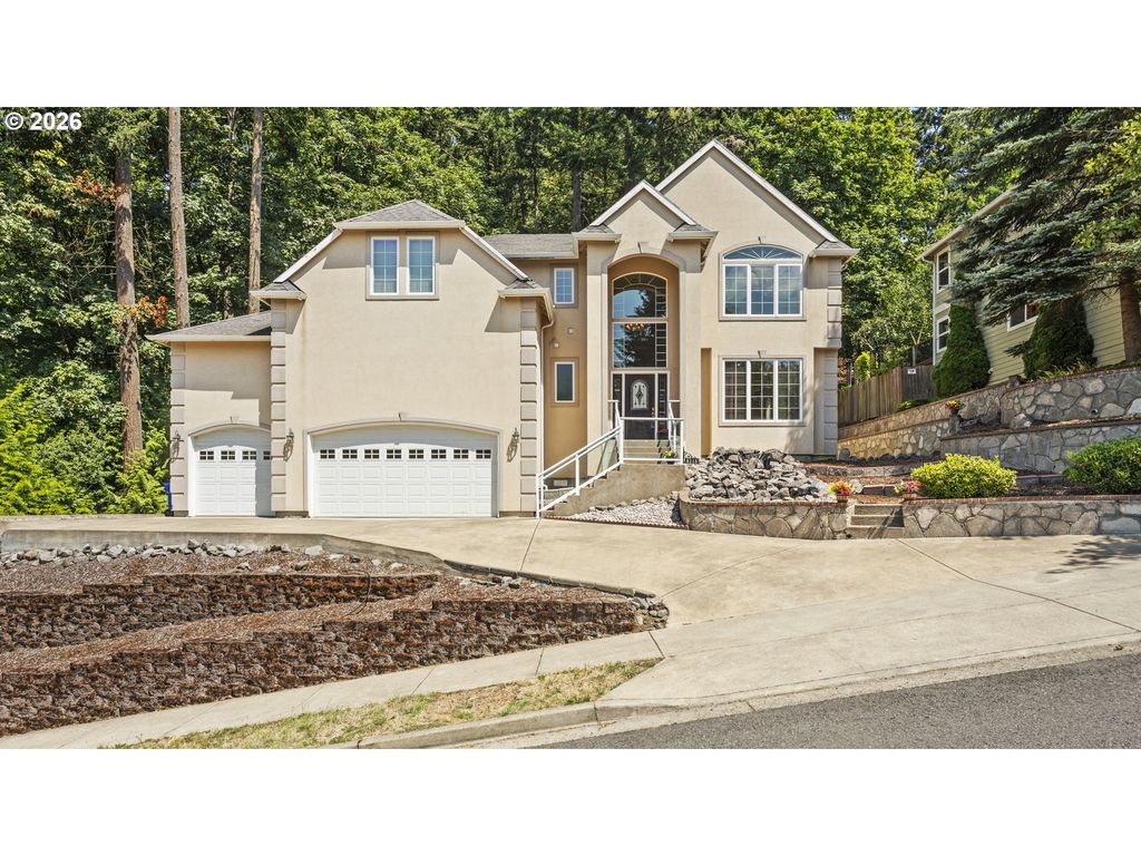 8118 Se 138TH Dr, Portland, OR 97236