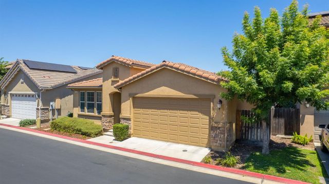 3269 Lahar Lane, Clovis, CA 93619
