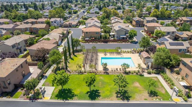 3269 Lahar Lane, Clovis, CA 93619