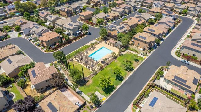 3269 Lahar Lane, Clovis, CA 93619