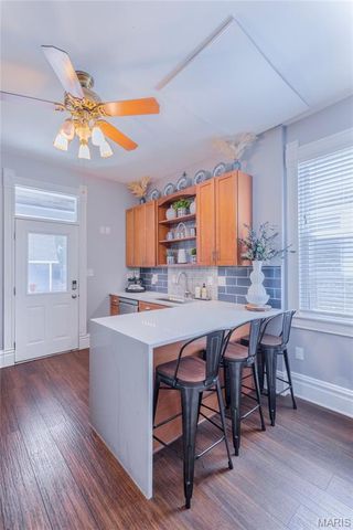7358 Flora Avenue, Maplewood, MO 63143