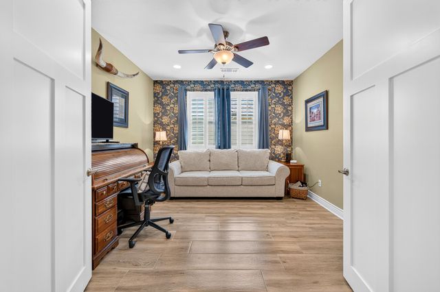 8108 Sanderling Drive, Denton, TX 76207