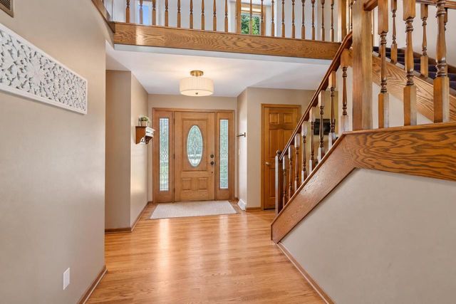 N39W32963 High Hill COURT, Nashotah, WI 53058