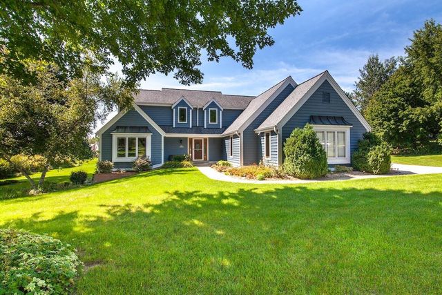 N39W32963 High Hill COURT, Nashotah, WI 53058