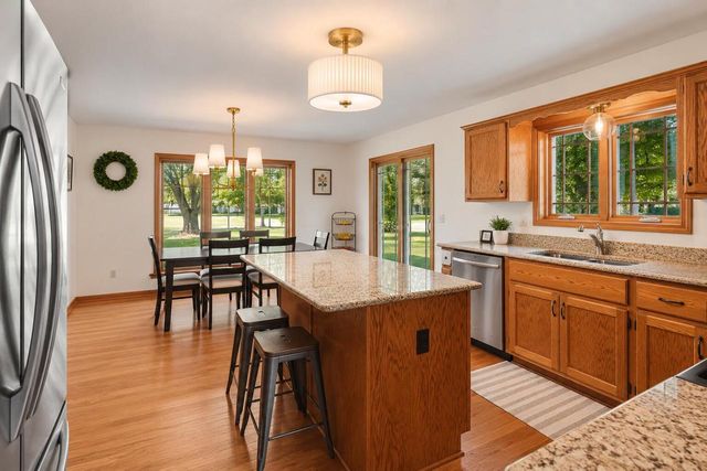 N39W32963 High Hill COURT, Nashotah, WI 53058