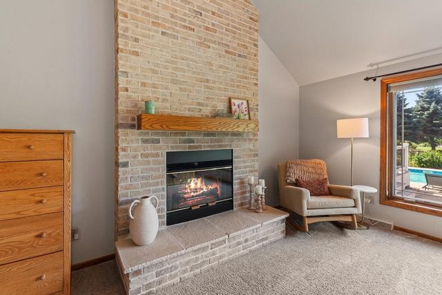 N39W32963 High Hill COURT, Nashotah, WI 53058
