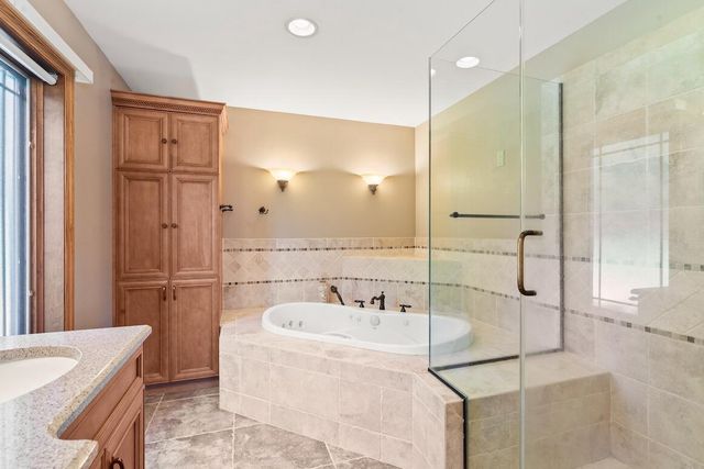 N39W32963 High Hill COURT, Nashotah, WI 53058