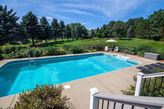 N39W32963 High Hill COURT, Nashotah, WI 53058
