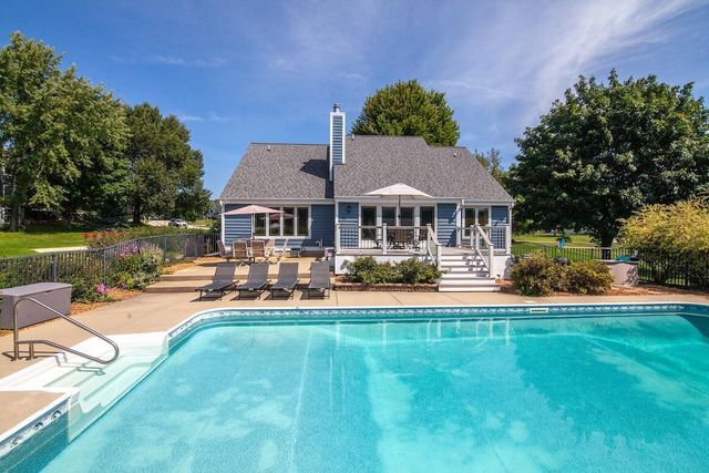 N39W32963 High Hill COURT, Nashotah, WI 53058