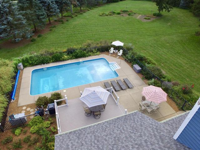 N39W32963 High Hill COURT, Nashotah, WI 53058