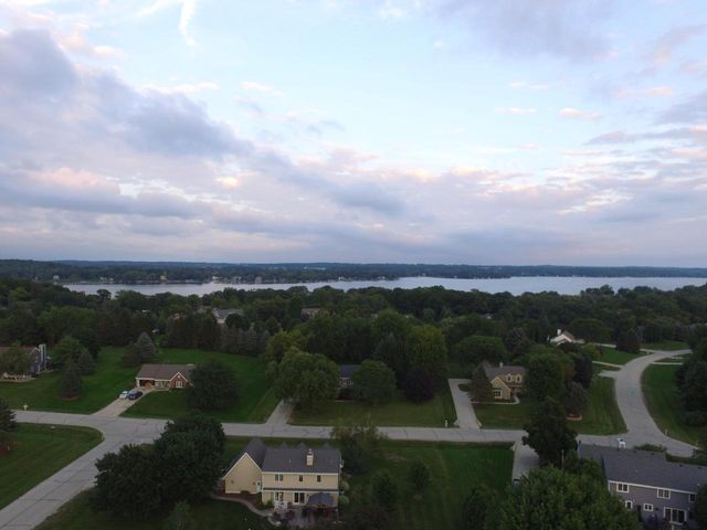 N39W32963 High Hill COURT, Nashotah, WI 53058