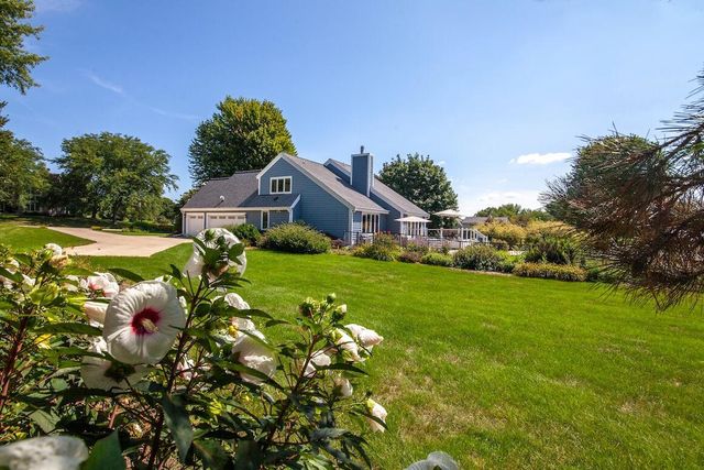 N39W32963 High Hill COURT, Nashotah, WI 53058