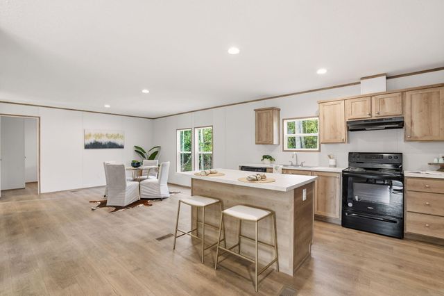 230 Carolina Drive, Saint Stephen, SC 29479