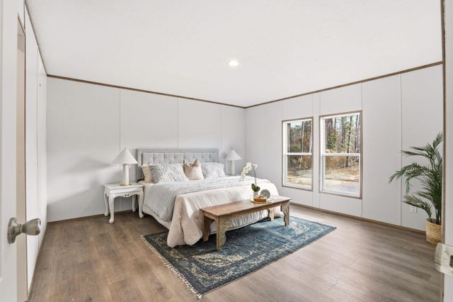 230 Carolina Drive, Saint Stephen, SC 29479