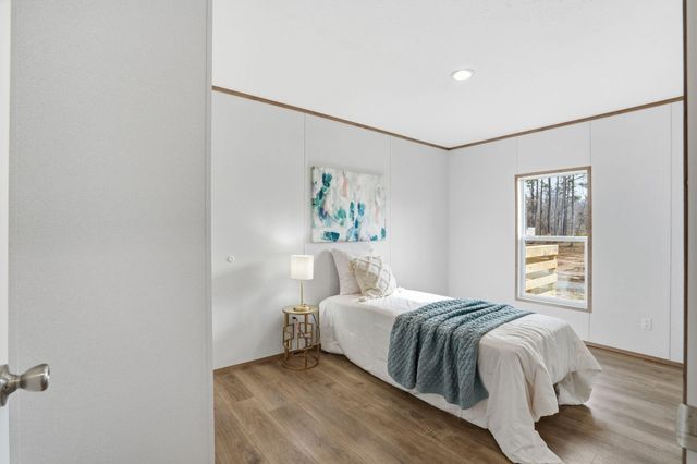 230 Carolina Drive, Saint Stephen, SC 29479