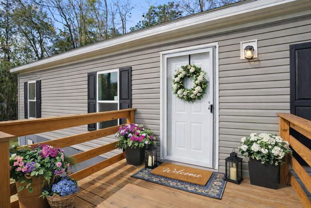 230 Carolina Drive, Saint Stephen, SC 29479