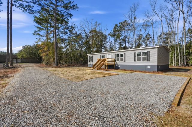 230 Carolina Drive, Saint Stephen, SC 29479