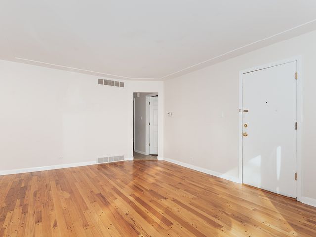 10548 Mason Avenue 2, Chicago Ridge, IL 60415