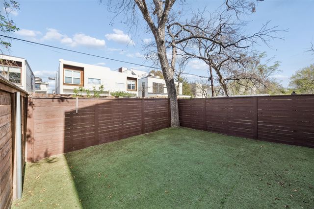 4217 Roseland Avenue, Dallas, TX 75204