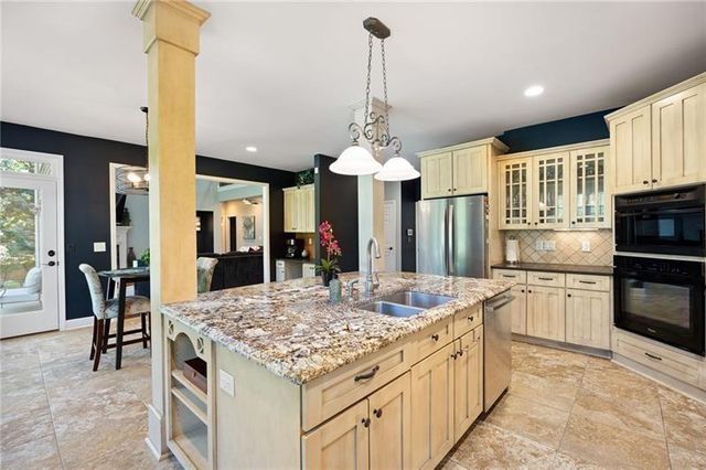 404 Billings Farm Drive, Canton, GA 30115