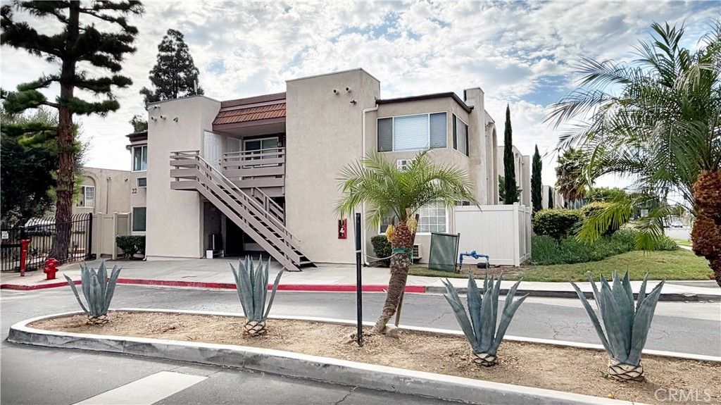 Image 2 of property listing at 212 S Kraemer 2208, Placentia, CA 92870