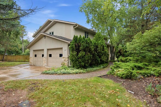 8894 Greenmeadow LANE, Greendale, WI 53129