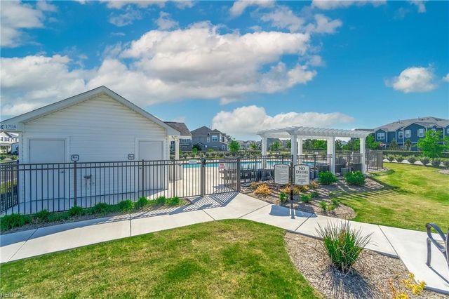 1732 Dromolin Dr Ste 206, Virginia Beach, VA 23456