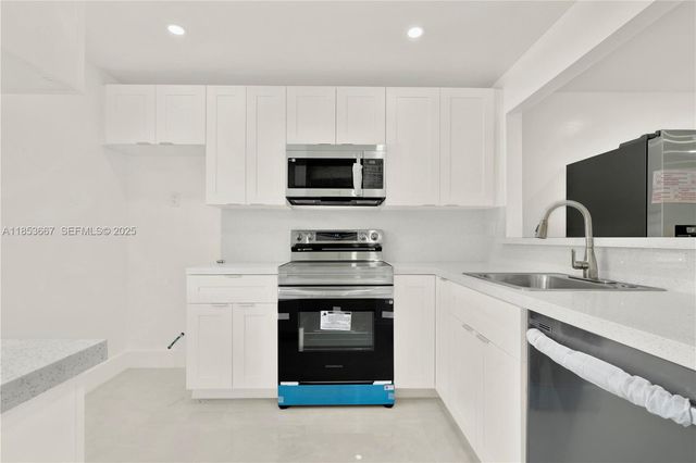 8320 Sands Point Boulevard M107, Tamarac, FL 33321